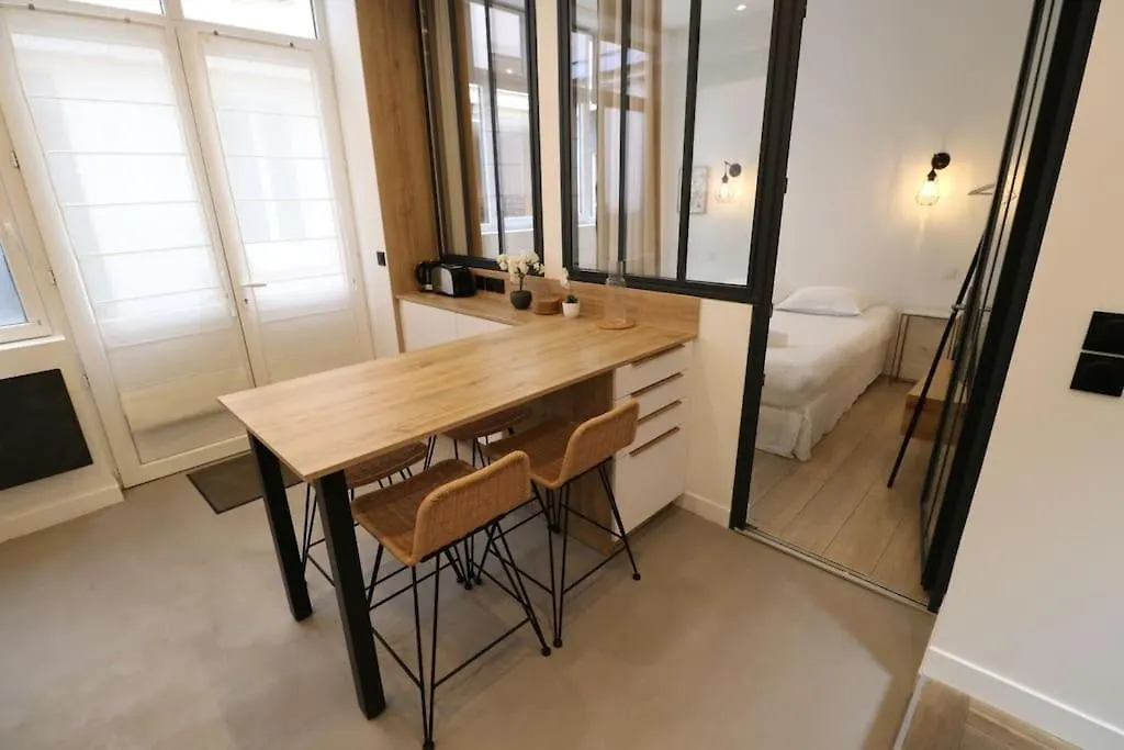 Cosy 2 Chambres / Pere-Lachaise Paris Fransa